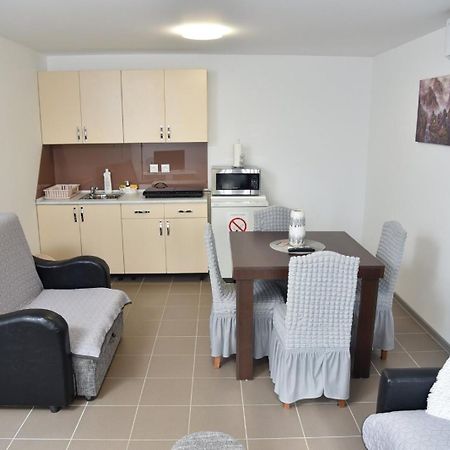 Boja Zalaska - Kameni Apartman ياغودينا المظهر الخارجي الصورة